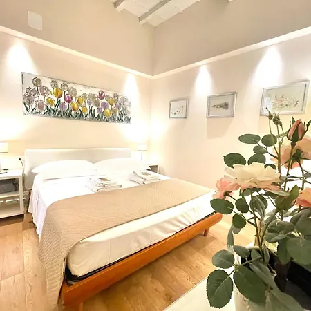 Cozy Santa Maria Novella Uffizi Duomo 2Beds-2Baths-3